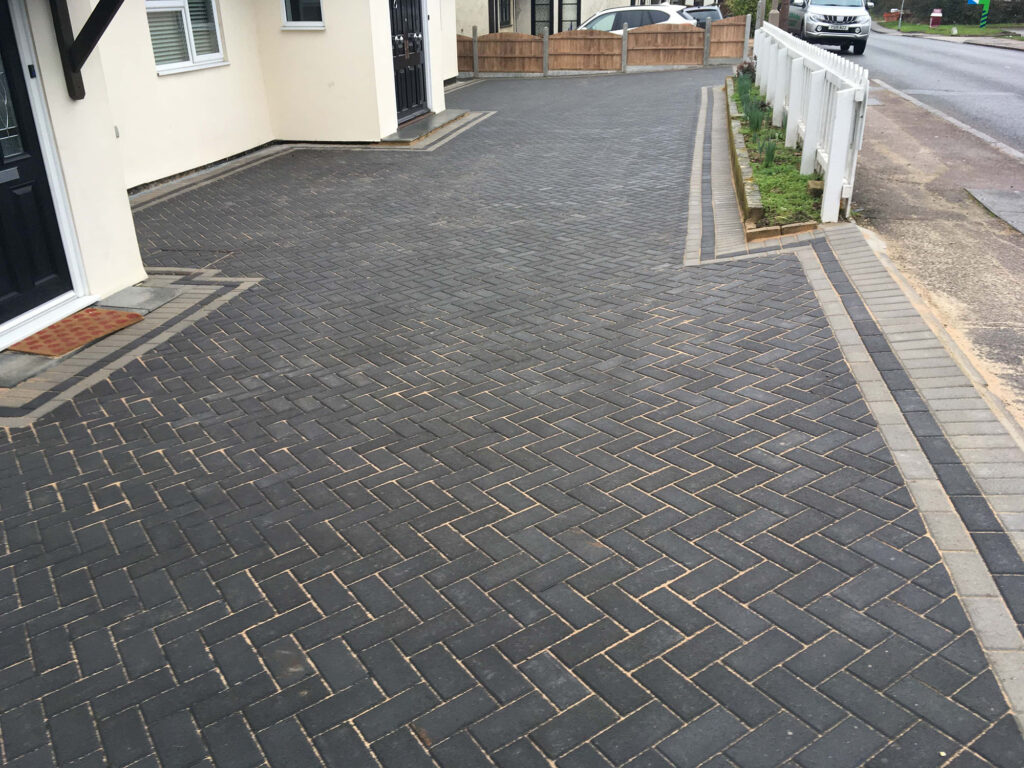 Trusted Driveway Installers – Evergreen Drives & Landscapes